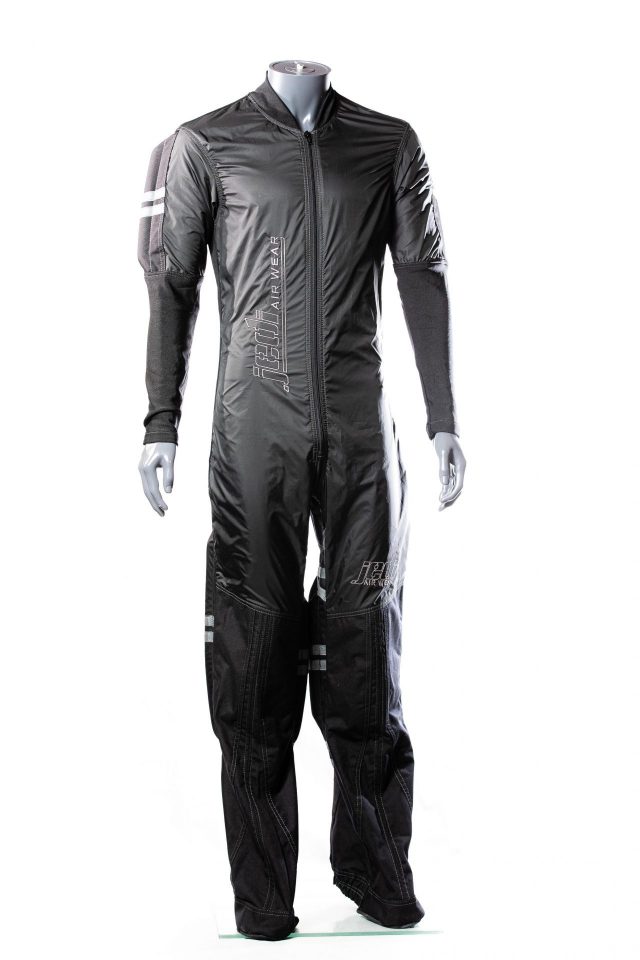 Formation skydiving suit